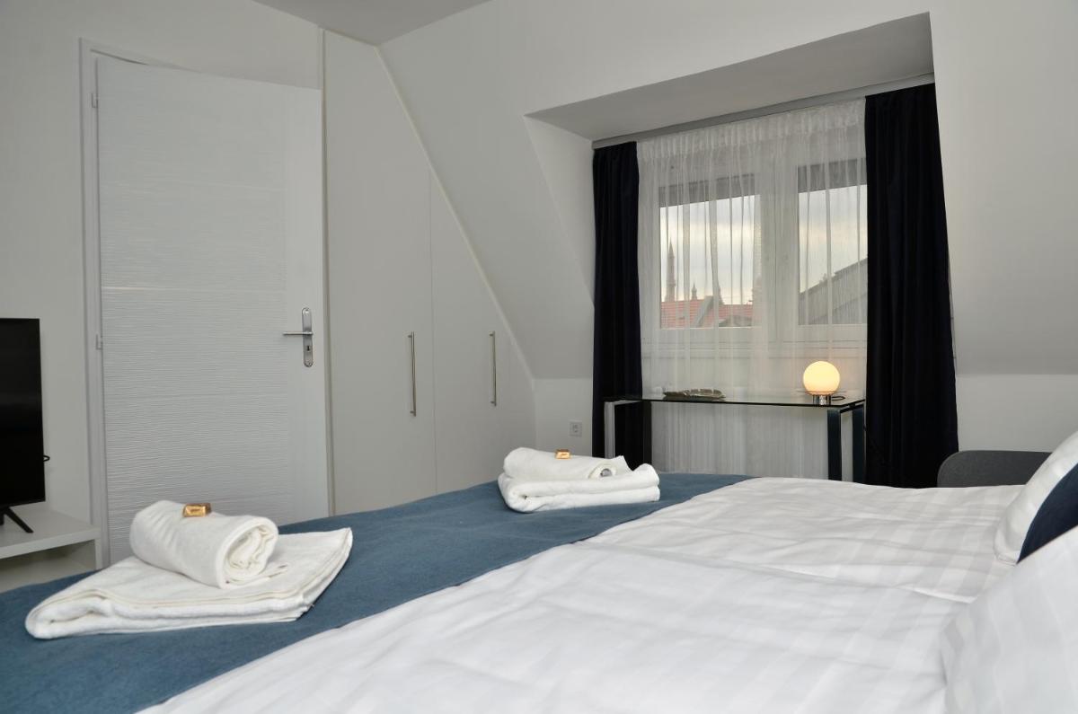 Bence Castle House - Housity