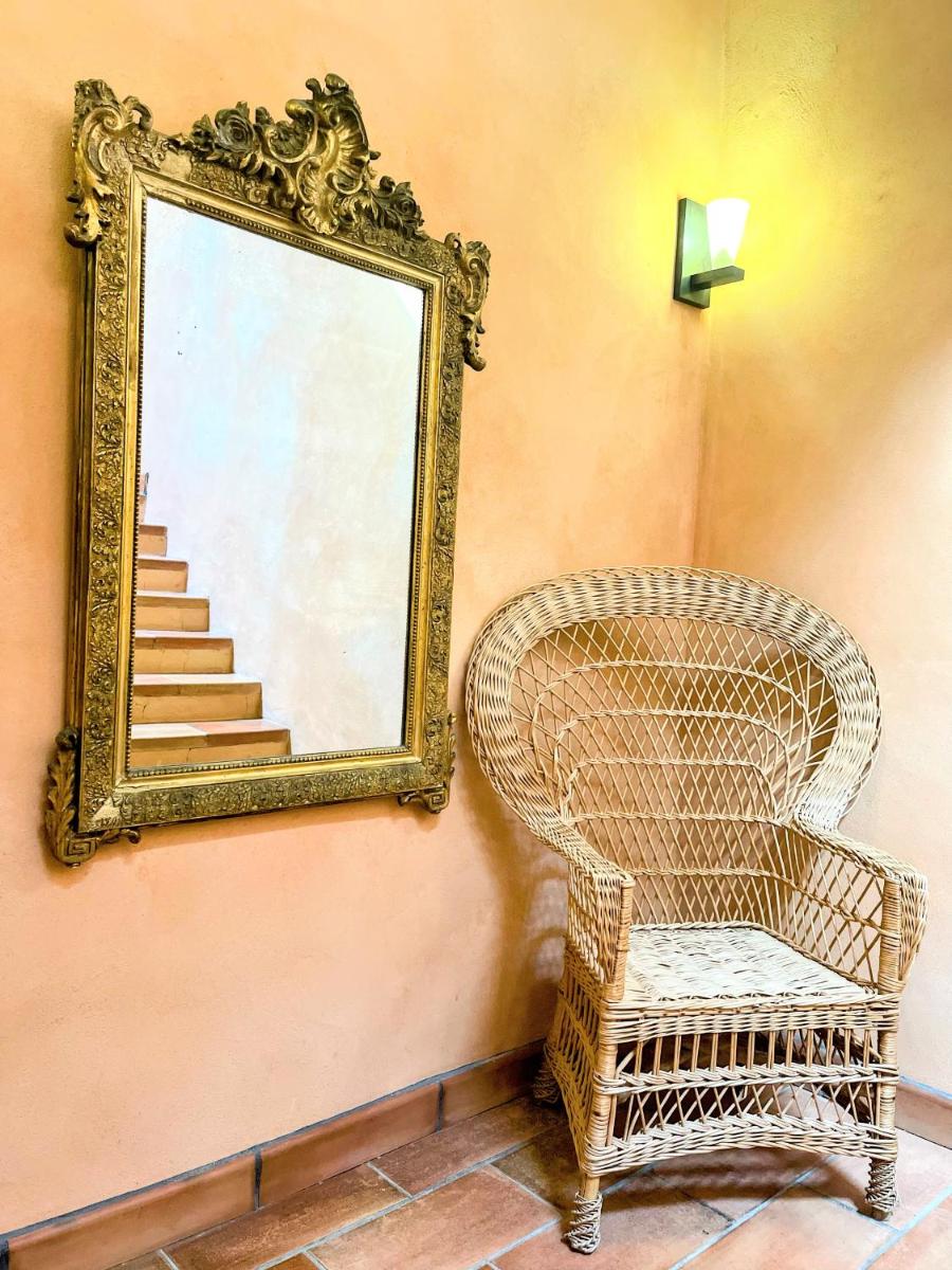 Photo de la galerie de l'établissement Hôtel Le Mas des Grès & Restaurant Sous les Platanes, à Lagnes