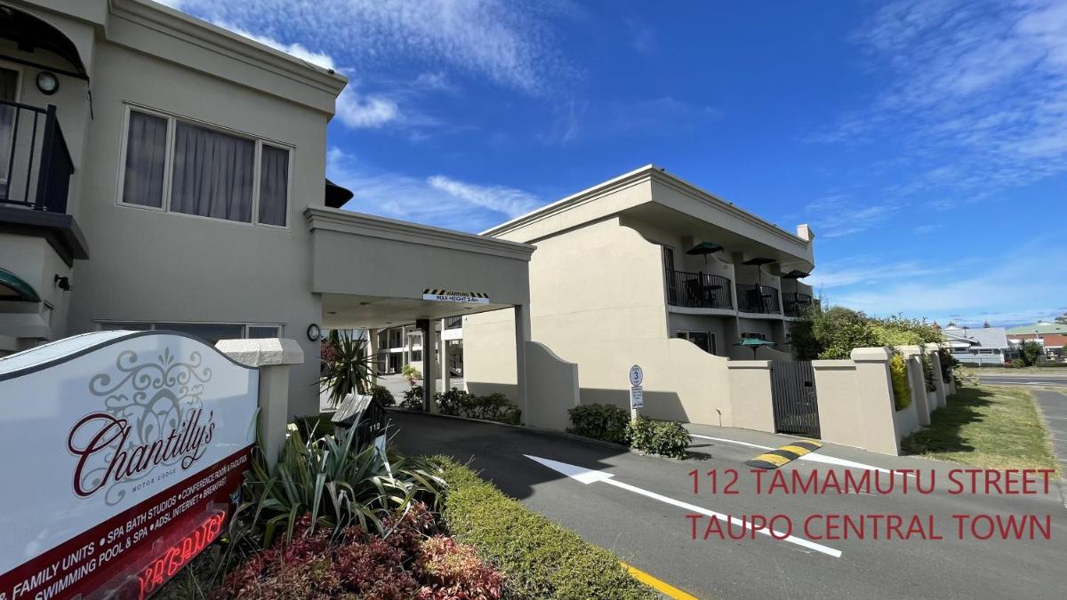 Chantillys Motor Lodge - Housity