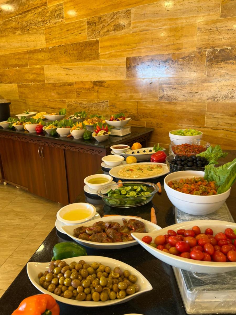 Esperanza Petra - Housity