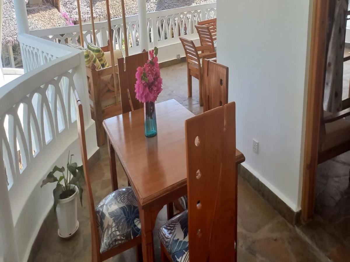 Luxury cosy villa welcoming you by the beach - Housity