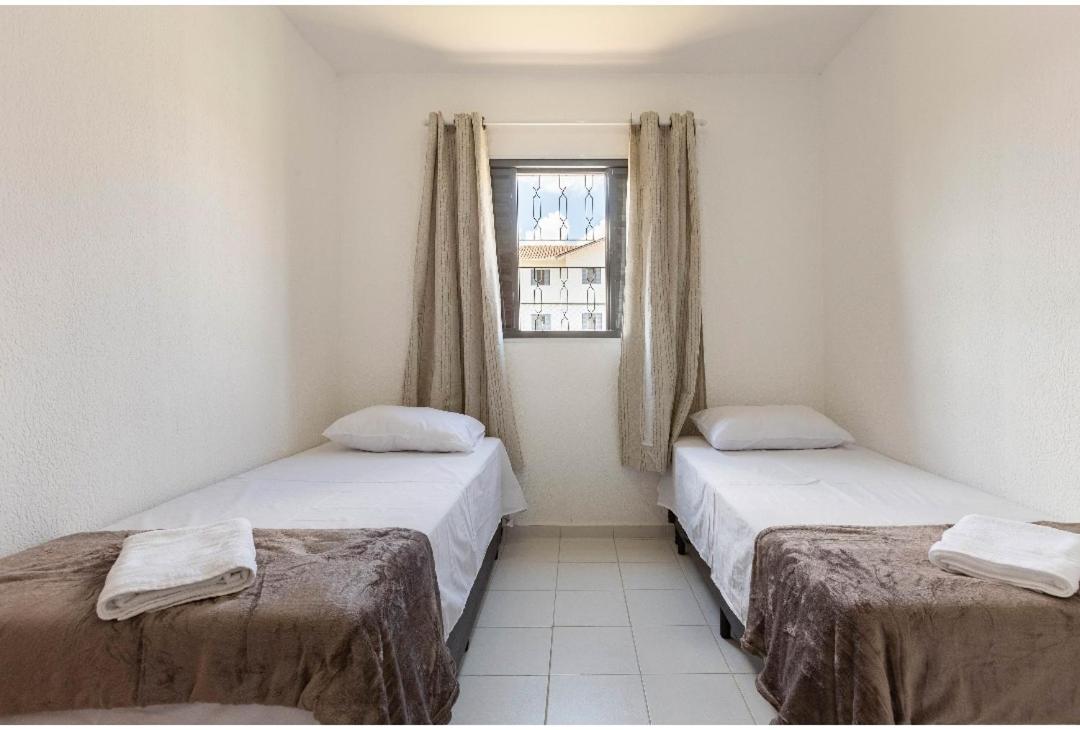 D01 Apto com estacionamento, piscina e churrasqueira - Housity