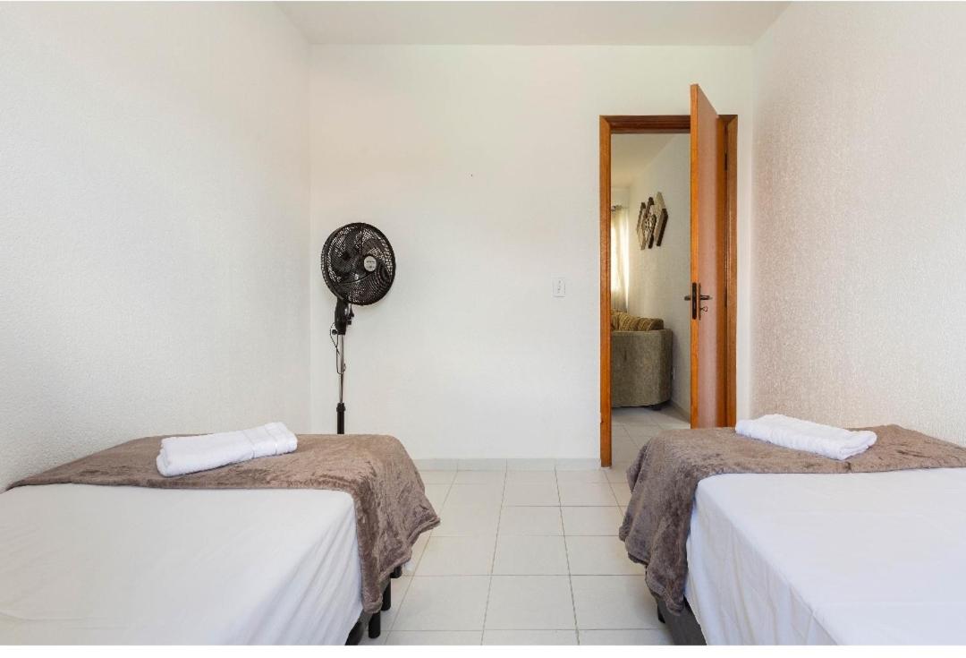 D01 Apto com estacionamento, piscina e churrasqueira - Housity