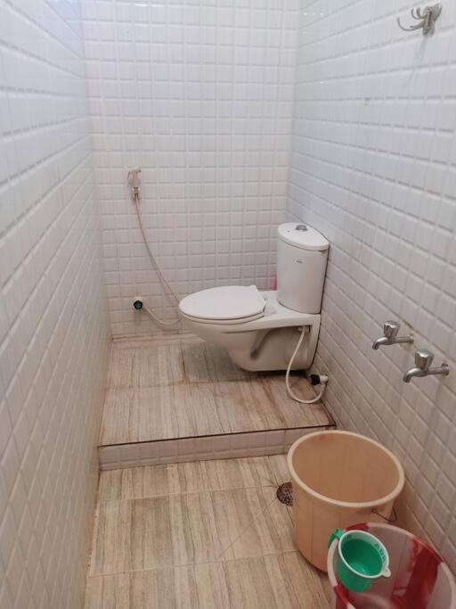 Yelagiri RAM Cottage @Home with kitchenette full - Housity