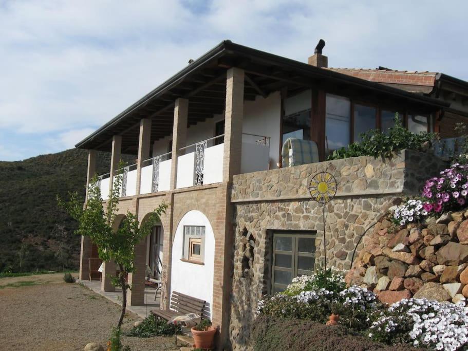 Casa Vacanza Is Istrias - Housity