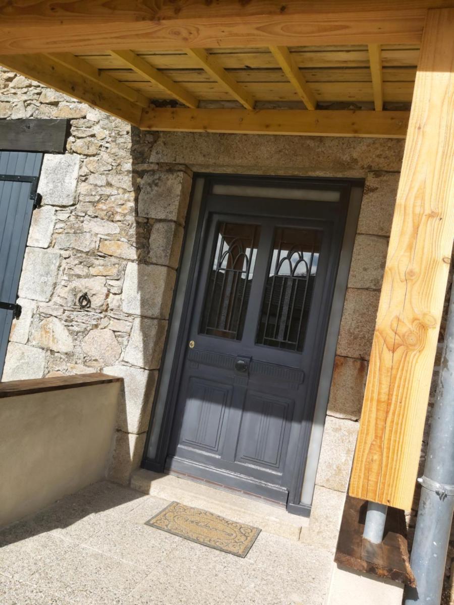 Suitetrails - Beautiful 2 bed cottage with swimming pool