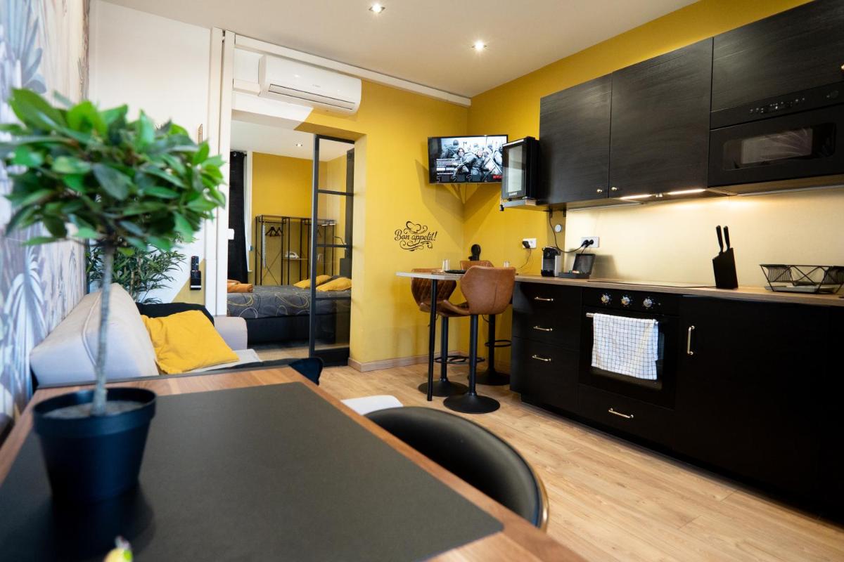 Capsule Premium balnéo & home cinema - Housity