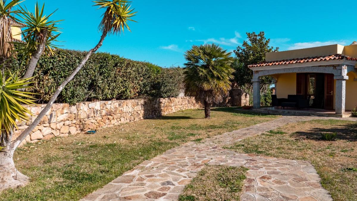 Villetta con giardino a budoni - Housity