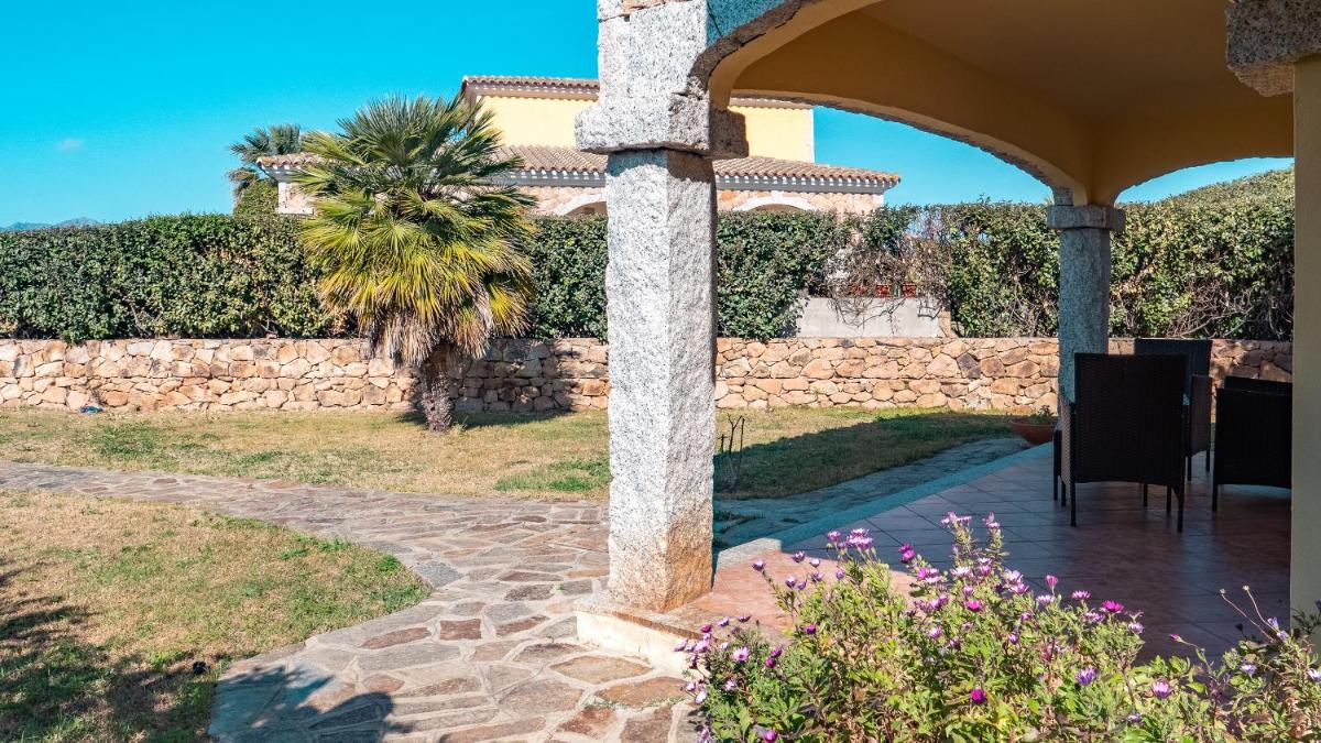 Villetta con giardino a budoni - Housity