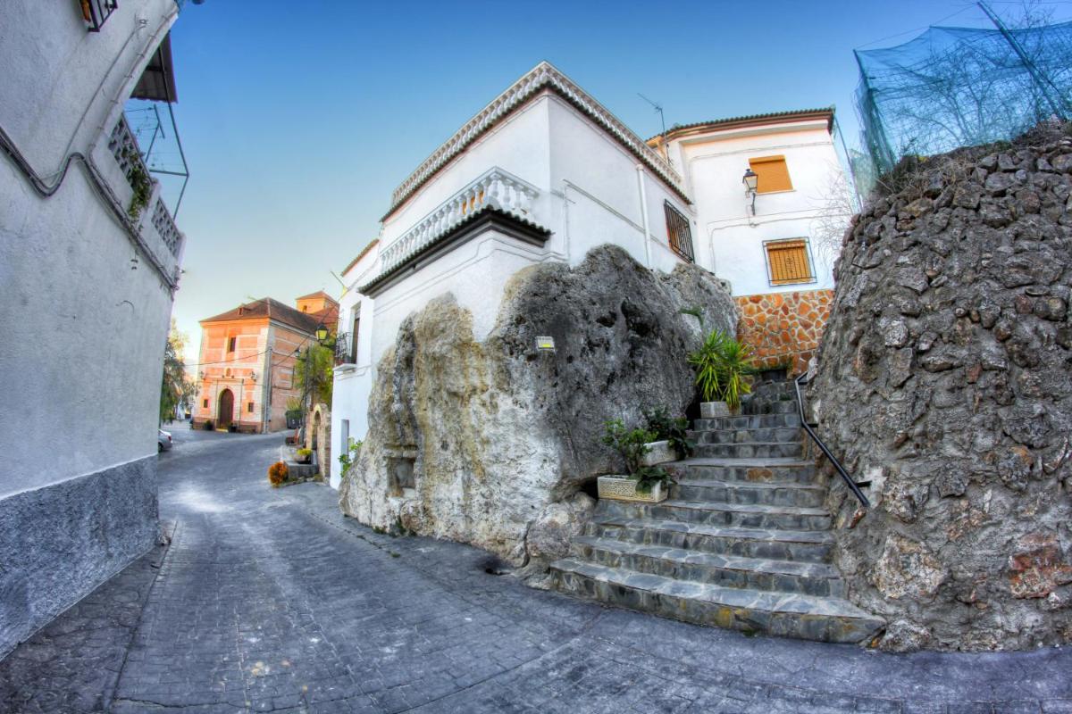Casa Rural ENTRESIERRAS - Housity
