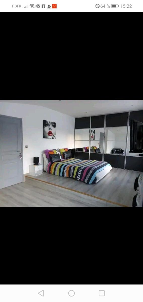maison à la campagne prés de la ville - Housity