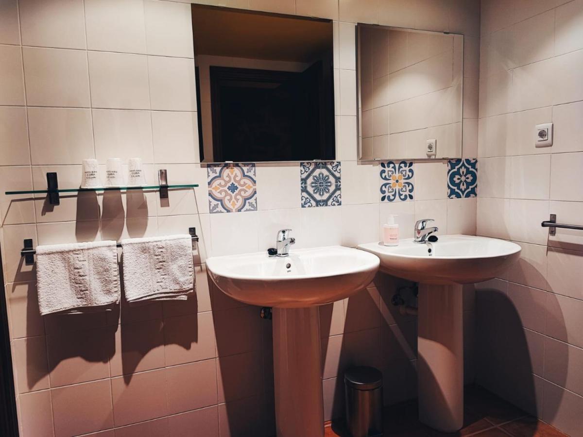 Hotel Rural Curia - Housity
