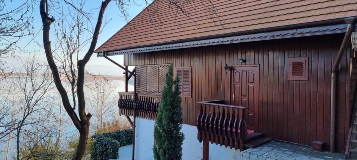 Cabana Rustic Calinesti Oas - Housity