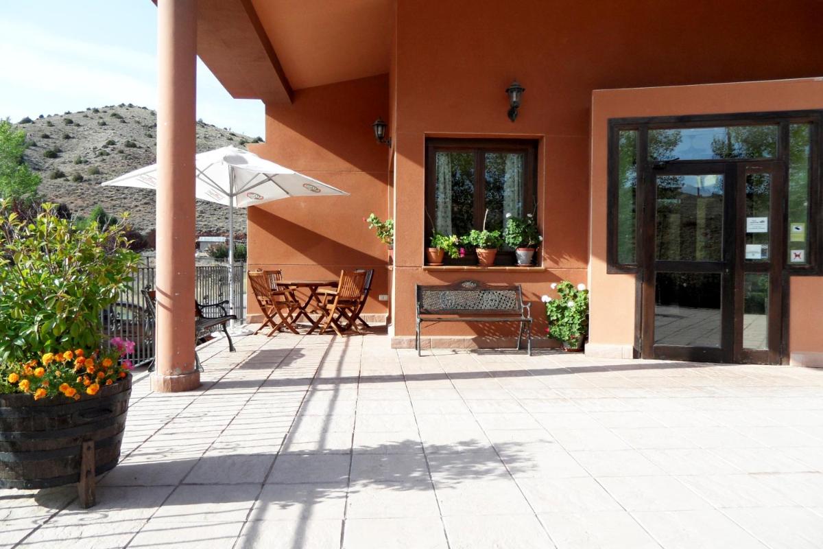 Hotel Valdevécar - Housity