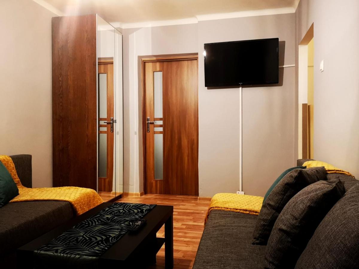 Apartament Nowowierzbowa 16 Zawiercie - Housity