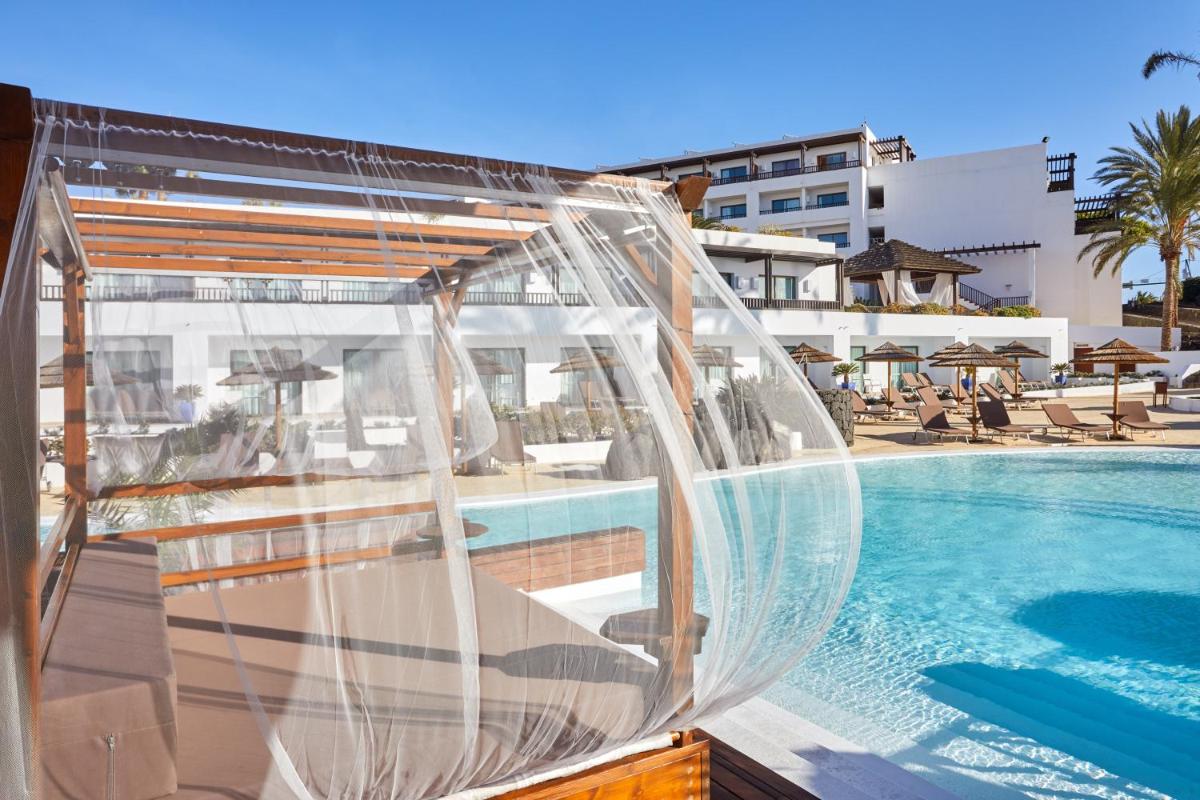 Piscina en o cerca de Secrets Lanzarote Resort & Spa - Adults Only (+18)