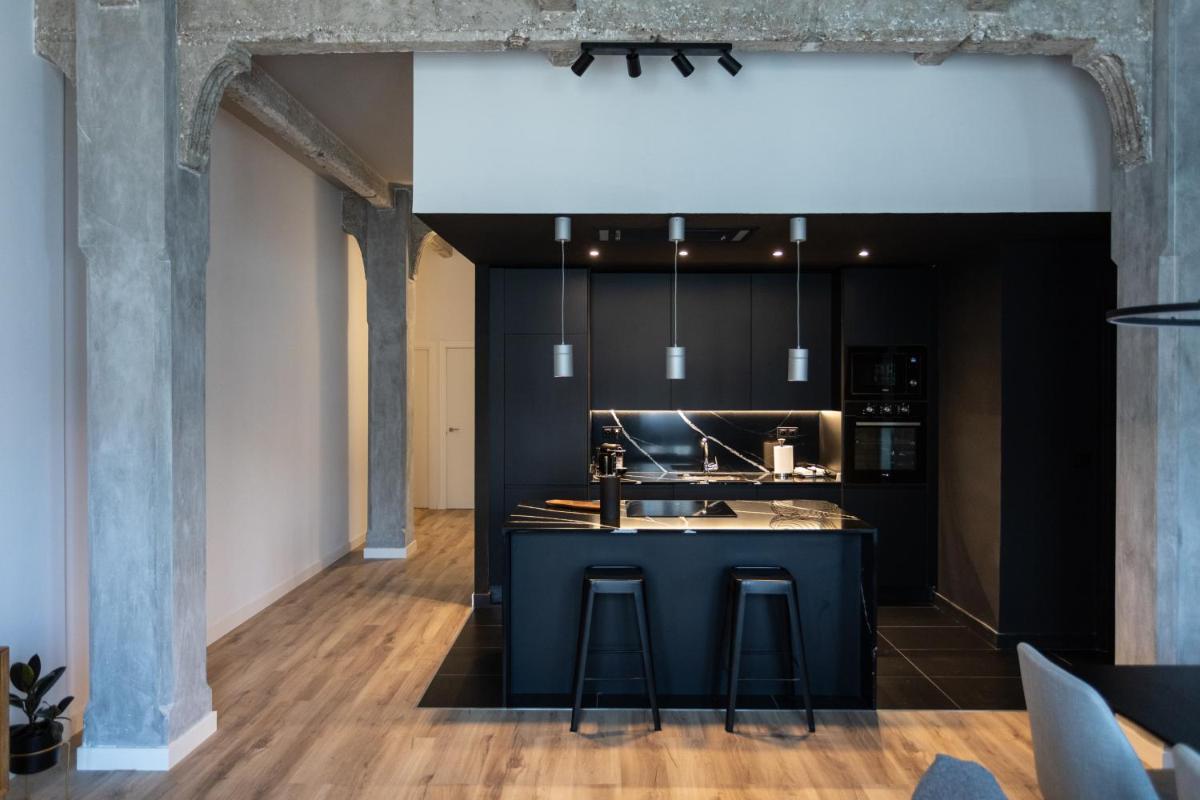 PISO DE DISEÑO CON VISTAS A LA RIA. - Housity