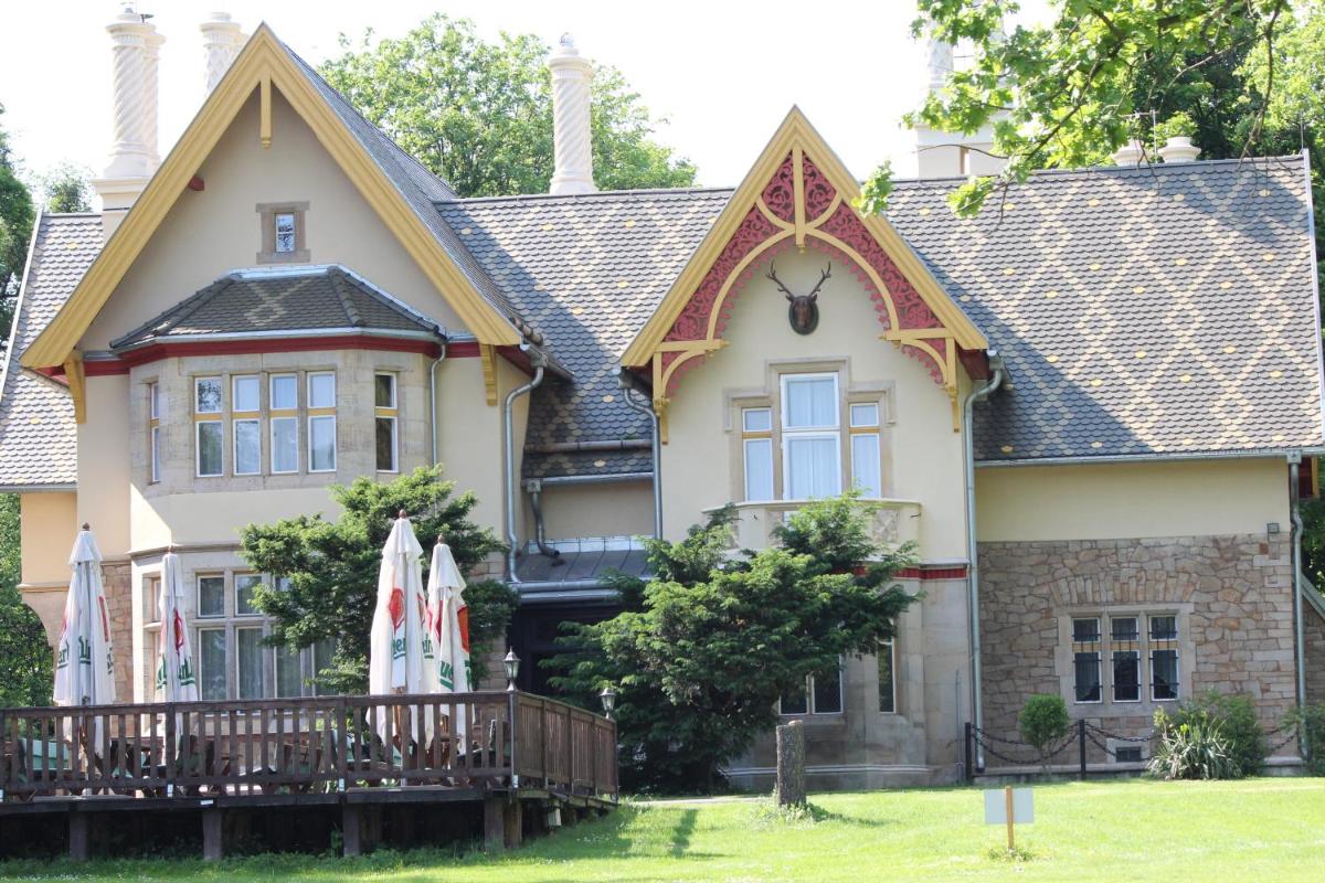 Lovecký Zámeček Šilheřovice - Housity