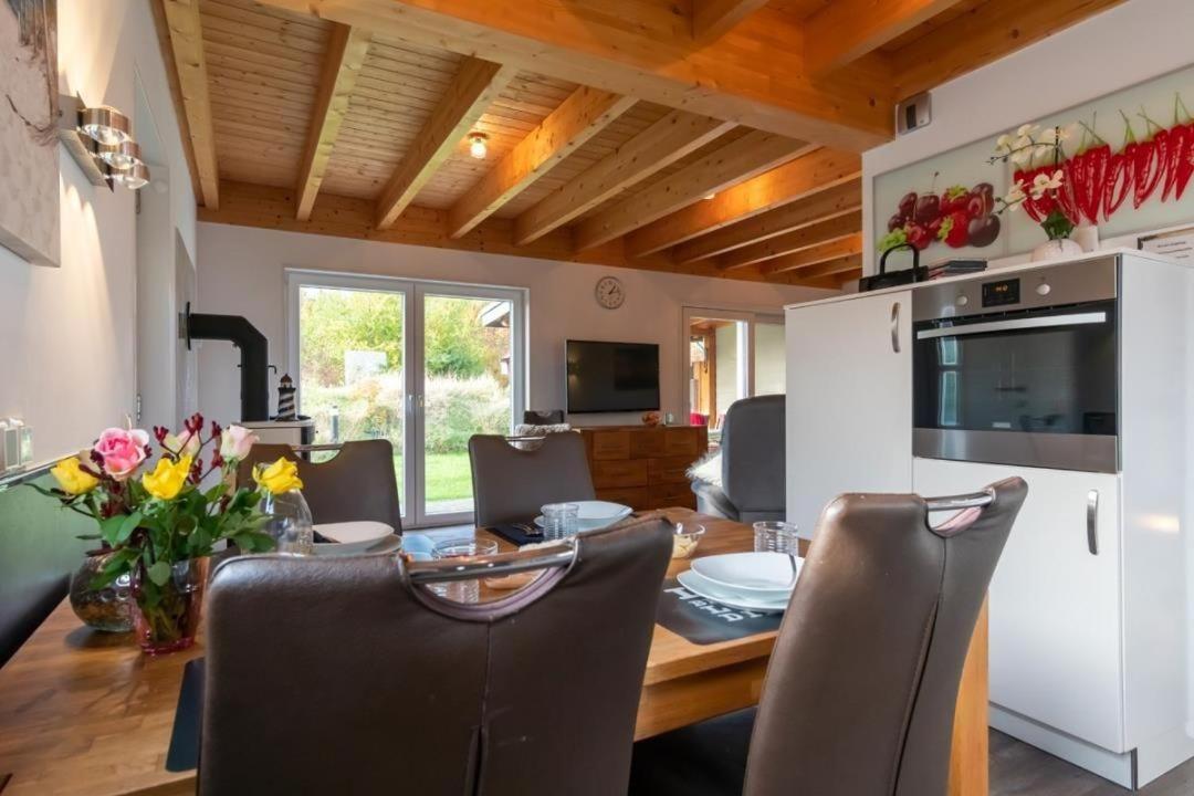 Ferienhaus-Marinaperle-am-Kai-29a - Housity