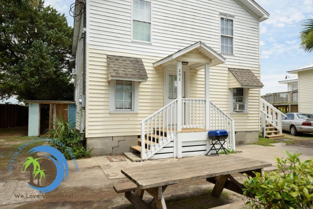 G 1st Floor Main Street Cottage - Housity