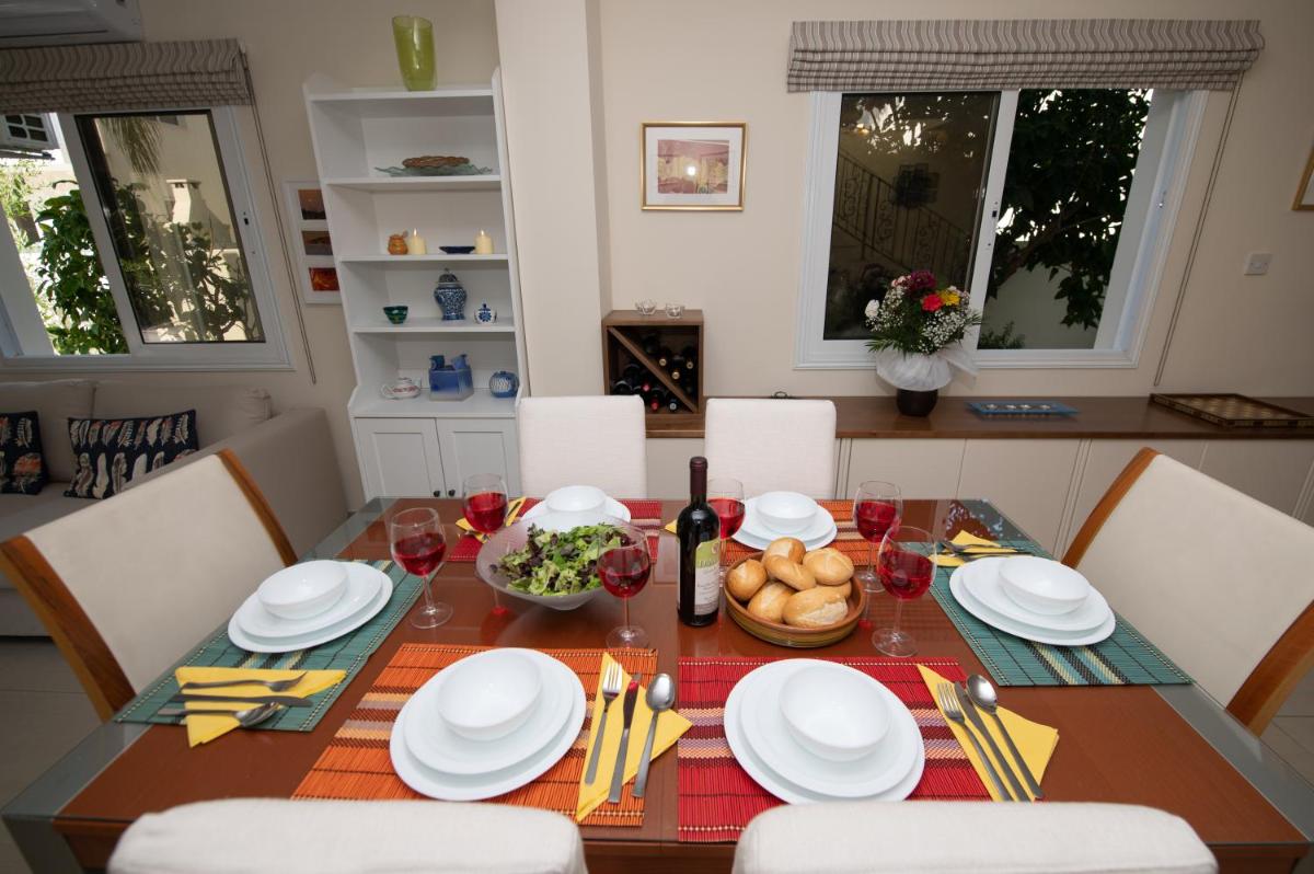 Villa Helena - Housity