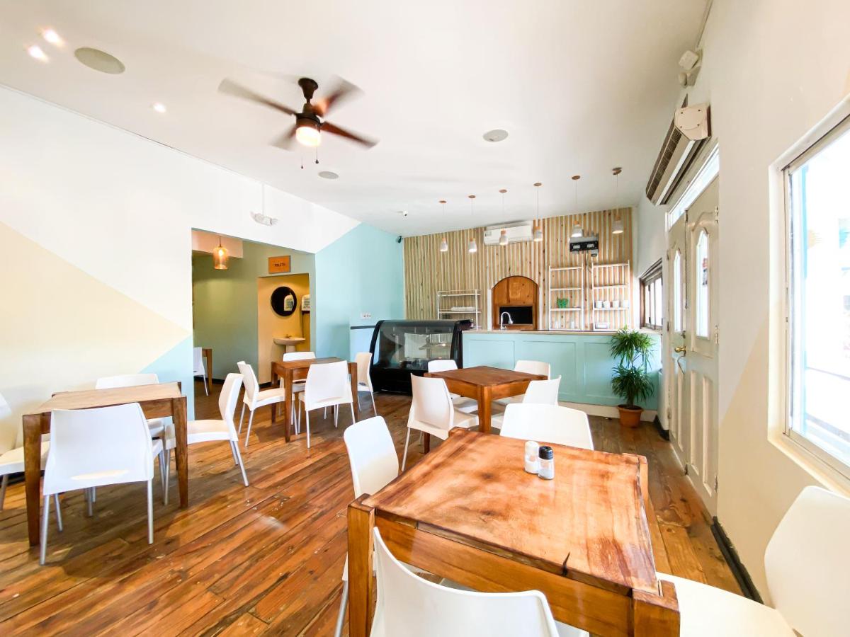 HOTEL CAREY - Housity