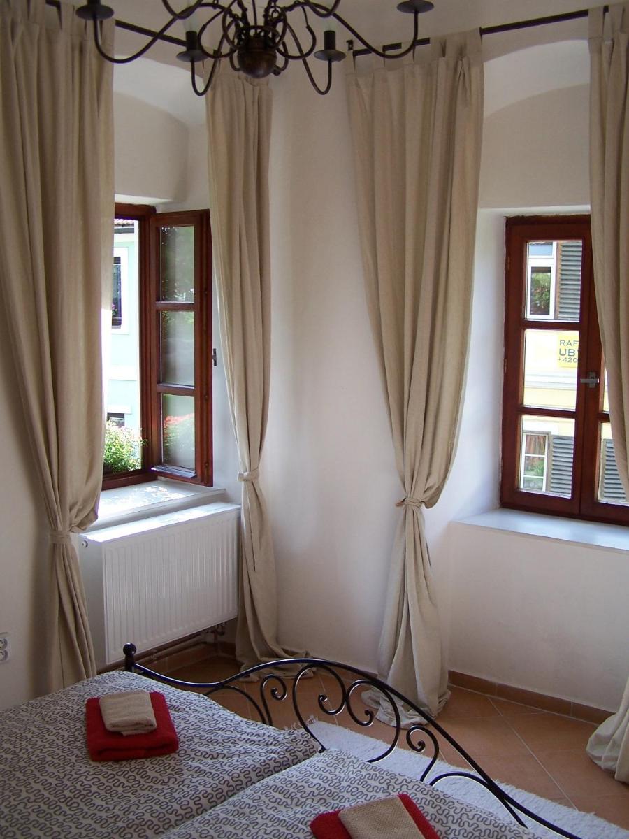 No. 42 - Housity
