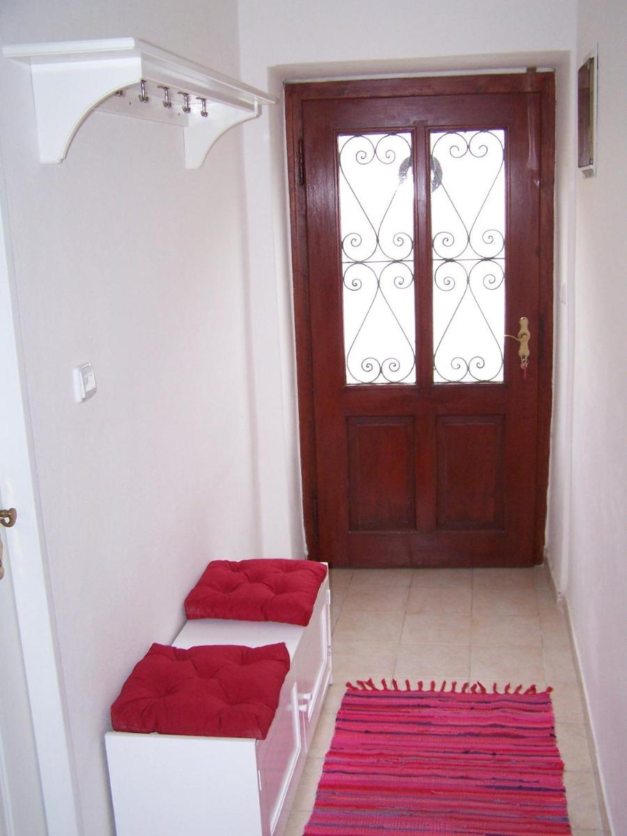 No. 42 - Housity