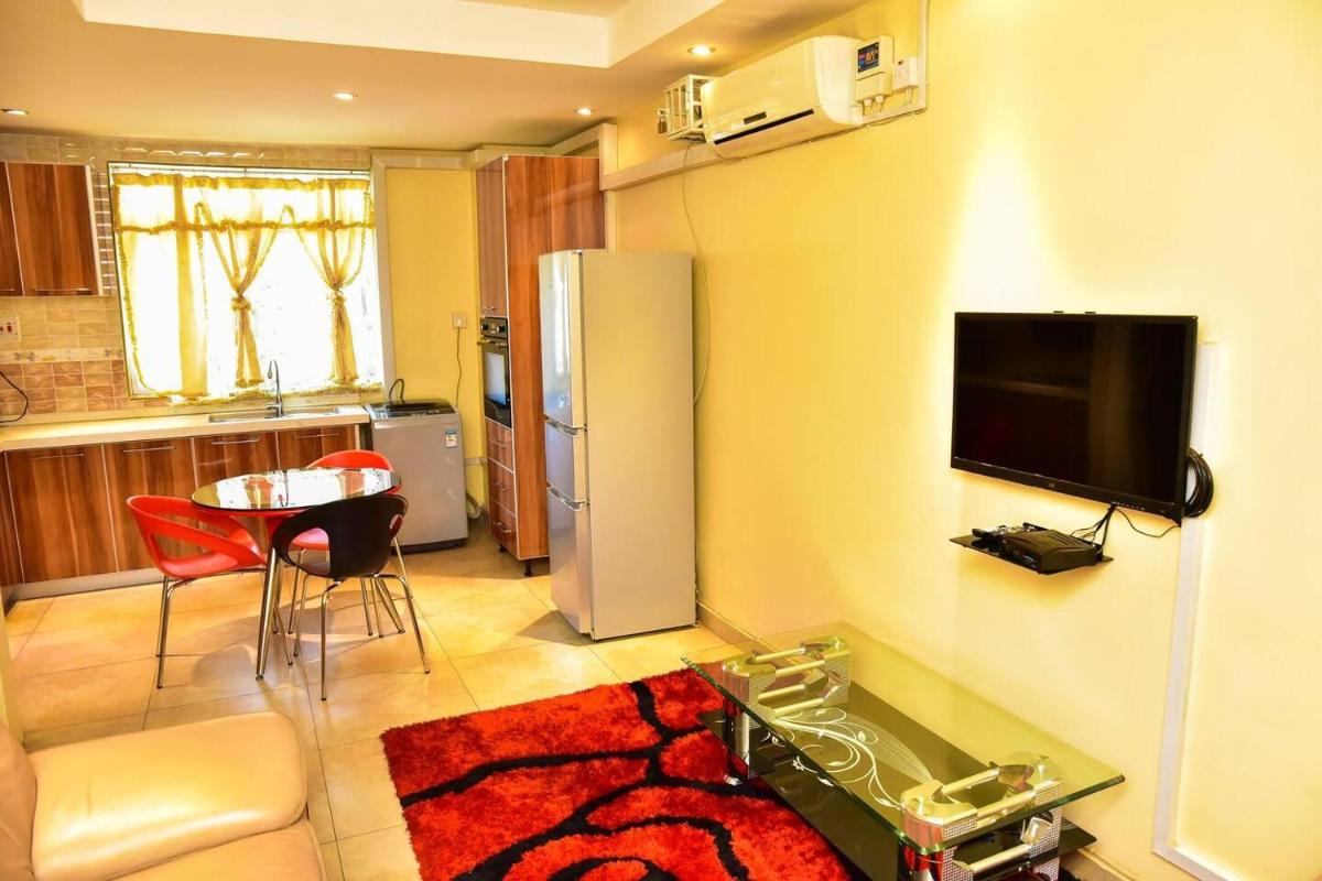Magnificent serviced 1 and 2 bedroom Apartments - Housity