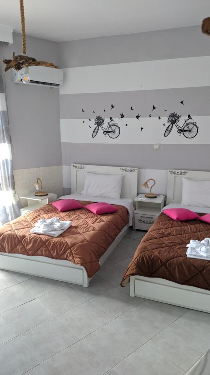 Suitetrails - Nikol & Stella's House