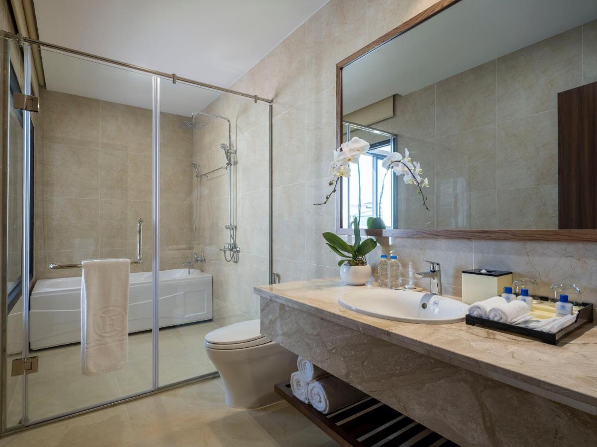 Foreign Relations hotel - Housity