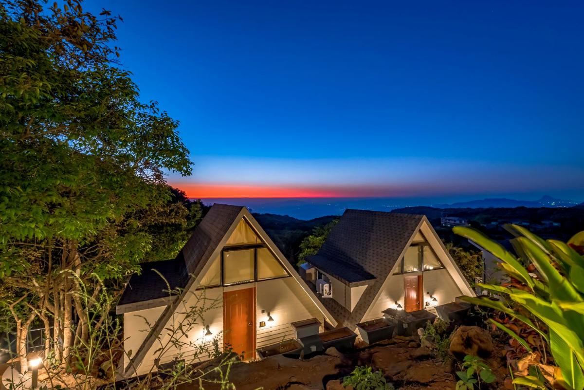 SaffronStays Hillside Harriers, Lonavala - A Frame chalets with bathtub for couples - Housity