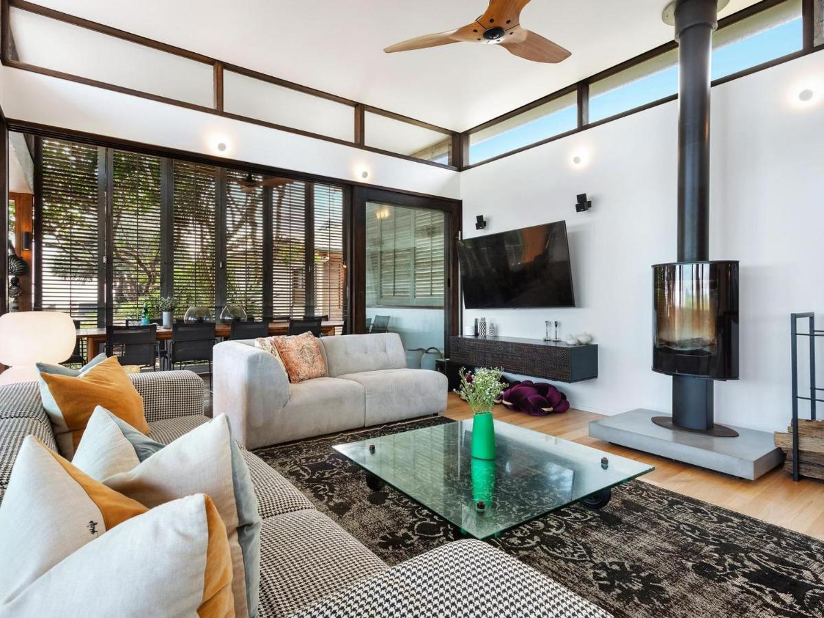 Byron Beachfront - Housity