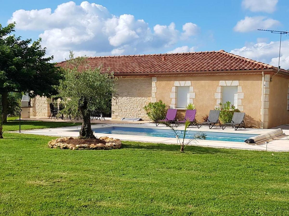 Villa de 4 chambres avec piscine privee spa et jardin clos a Prayssac - Housity
