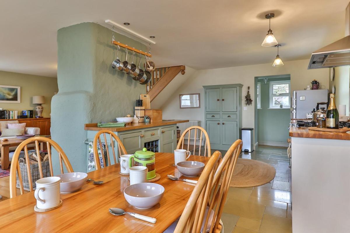 Finest Retreats - Swalebeck House - Housity