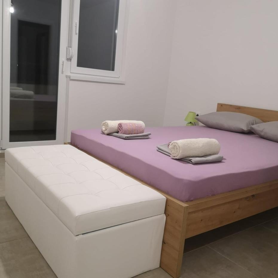 Mici - Housity