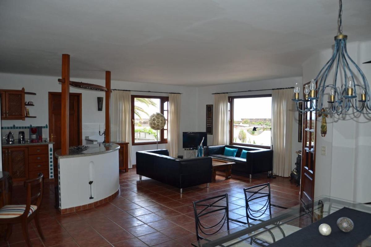 Home Casa Sueño in the Village of Mala - Housity