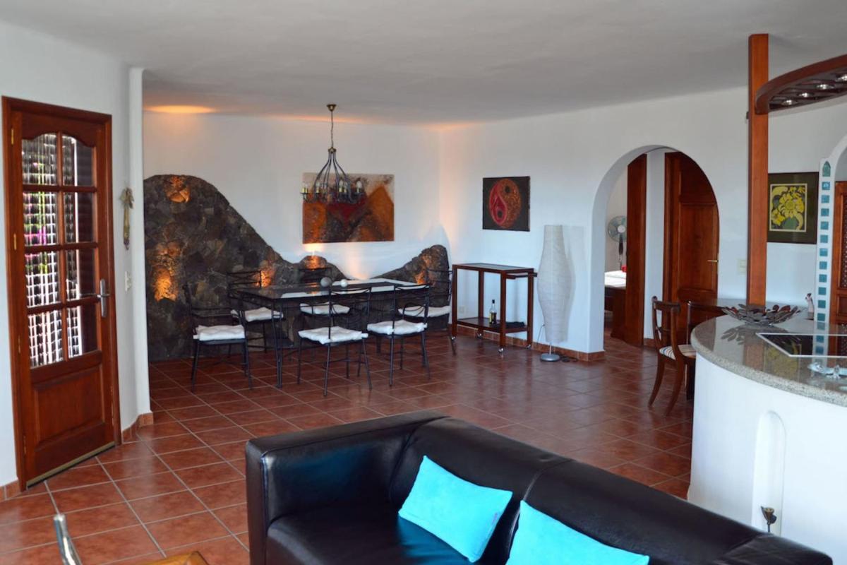 Home Casa Sueño in the Village of Mala - Housity