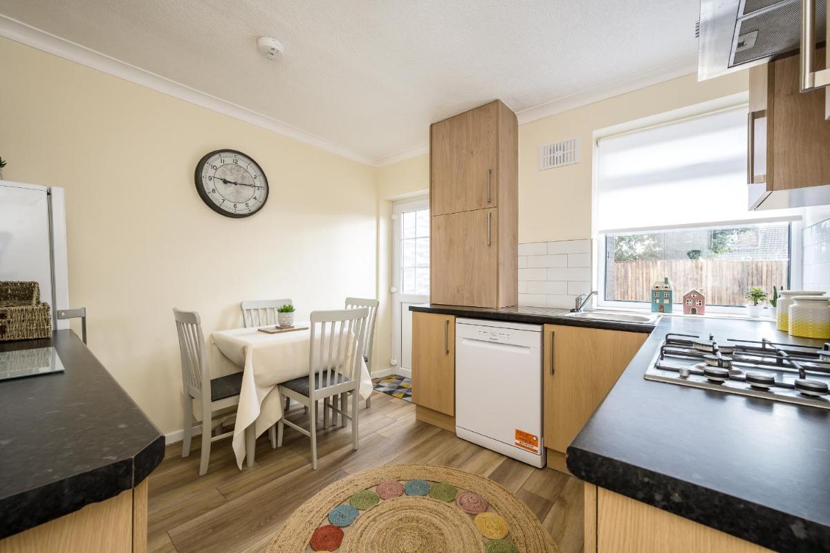 Cherry Tree Cottage - Housity