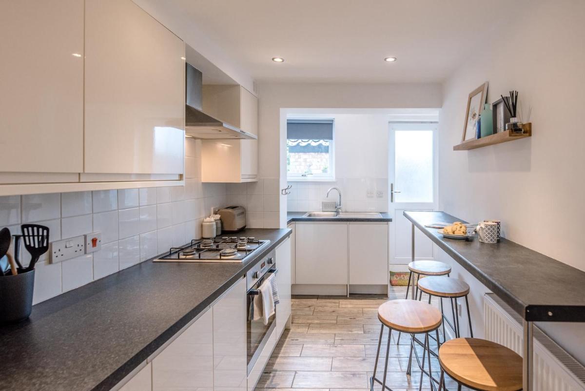 Lily Cottage, Leiston - Housity