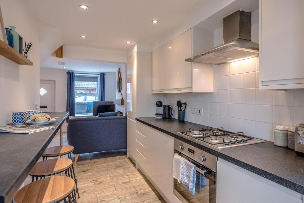 Lily Cottage, Leiston - Housity