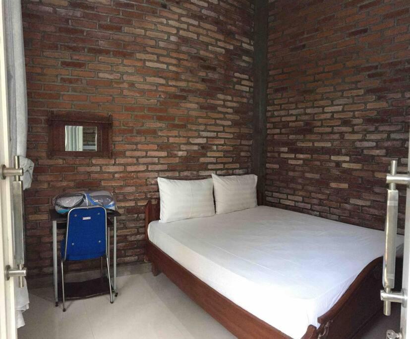 Thon House Near Malang City Station - Housity