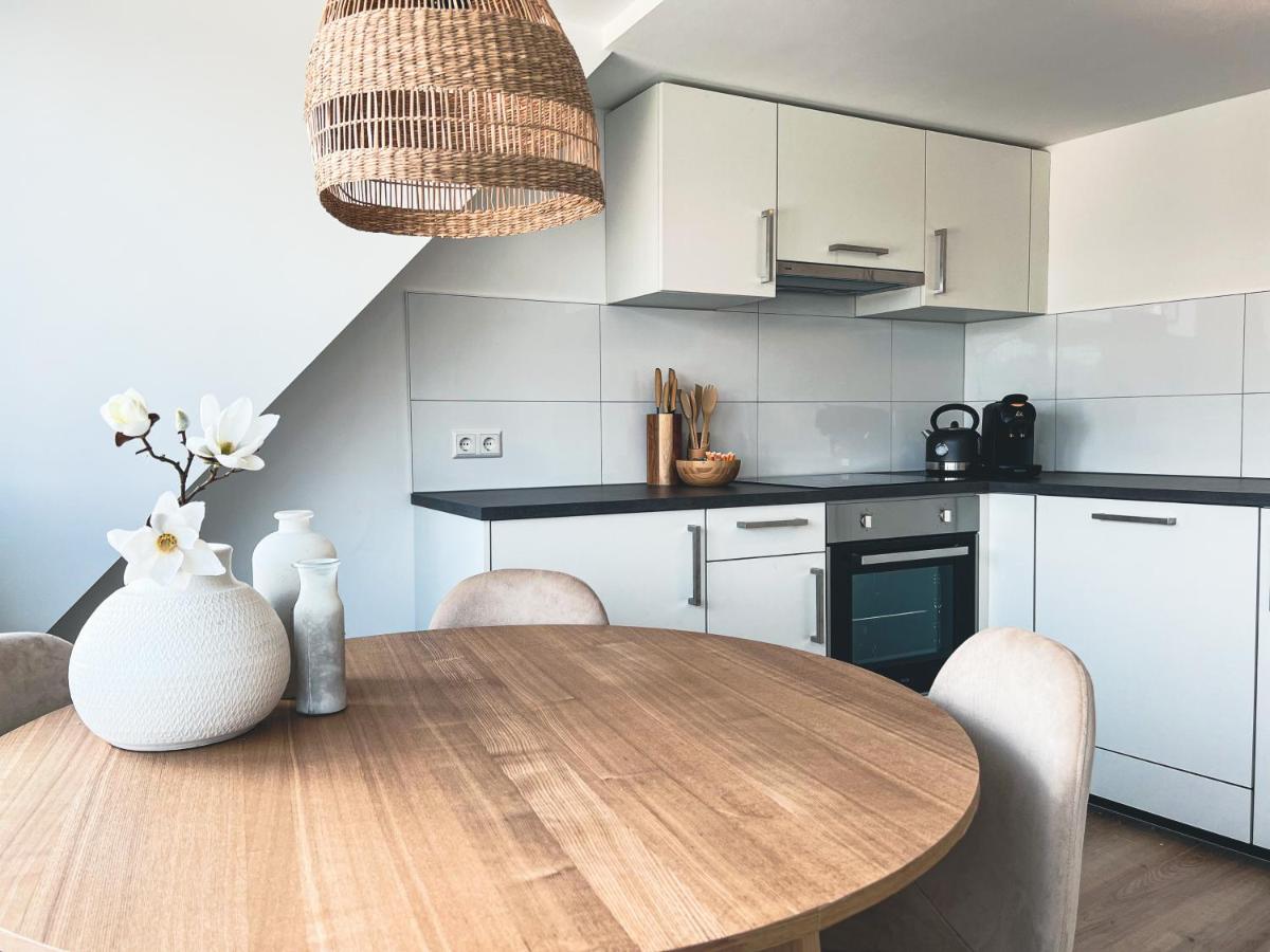 Catharine Suite - Housity