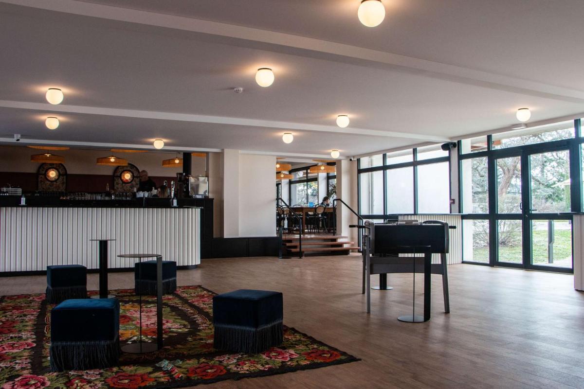 Best Western Porte du Forez - Housity