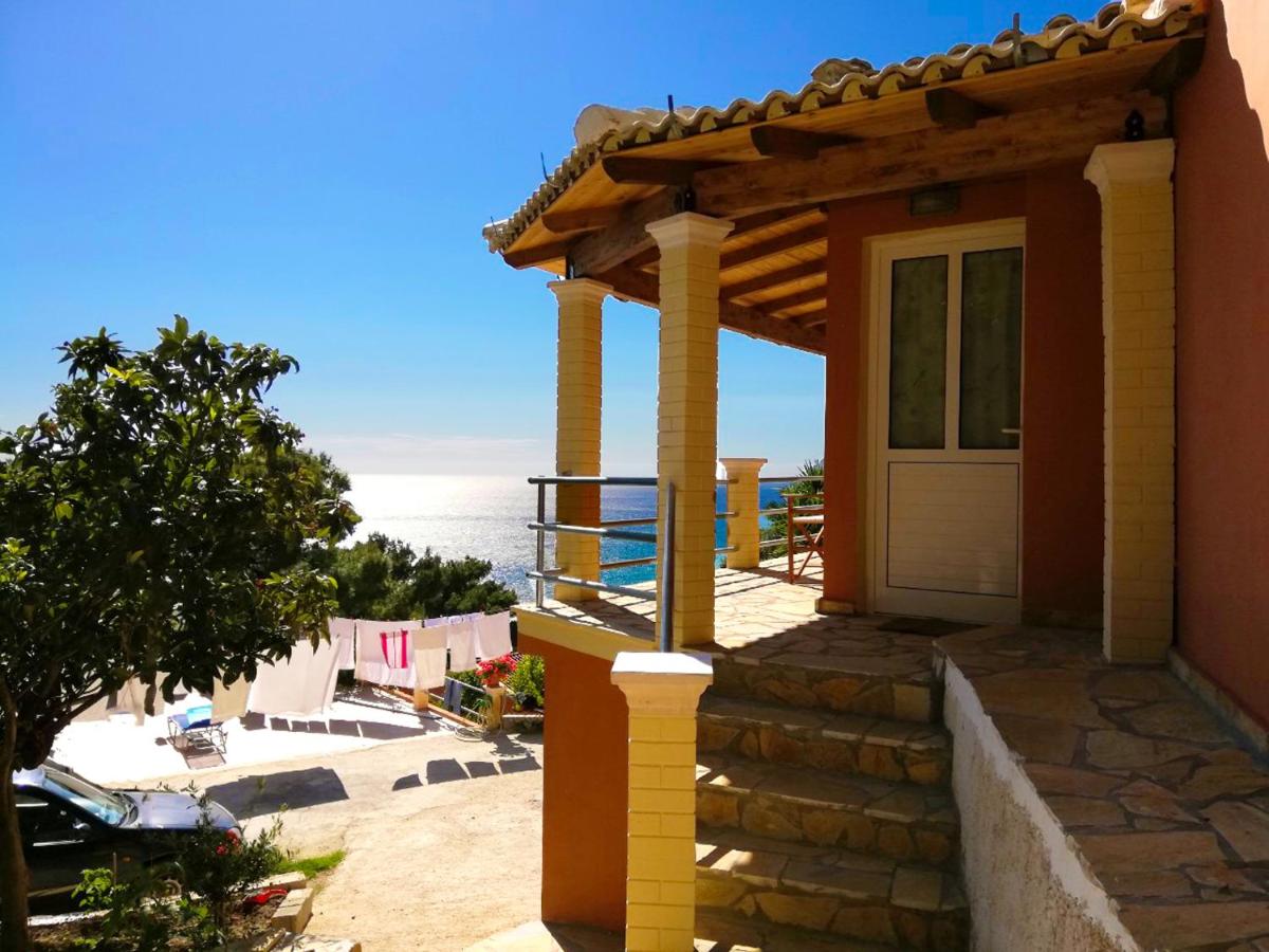 Villa Takis on Pelekas beach Small house with garden and sea view - Housity