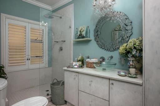 Suitetrails - 37 Alexandra Avenue, Self Catering Executive Apartment No load shedding and water outages