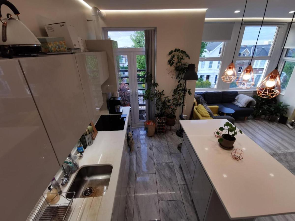 Entire 1-Bed Apartment in London Haringey - Housity