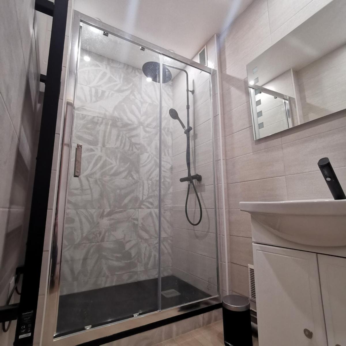 Chambre Jungle - Tout confort Saint Marceau - Housity