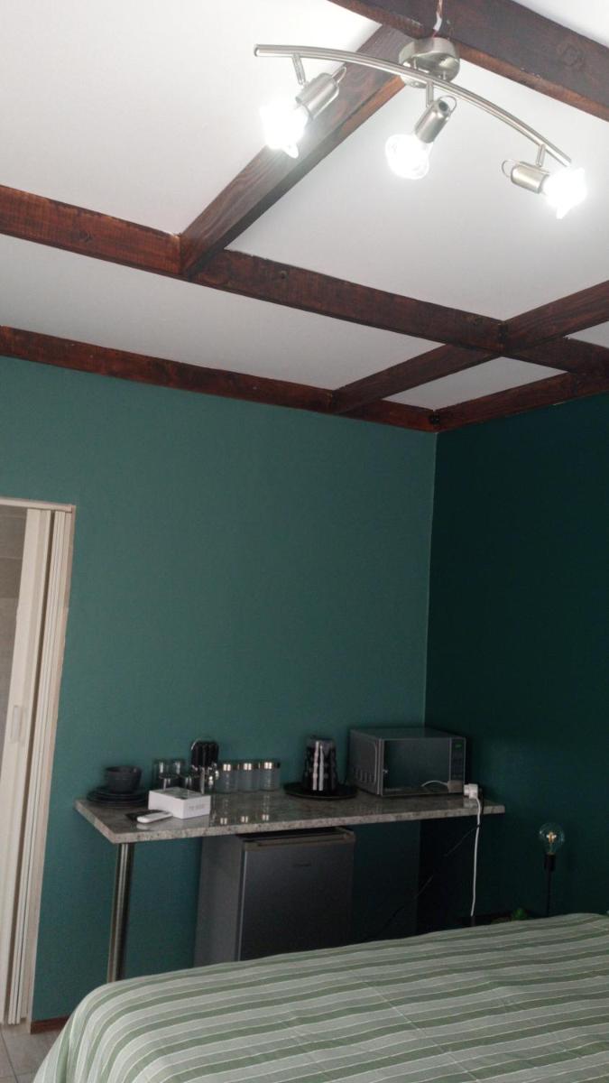 Paul & Mollie's Guest House - Housity