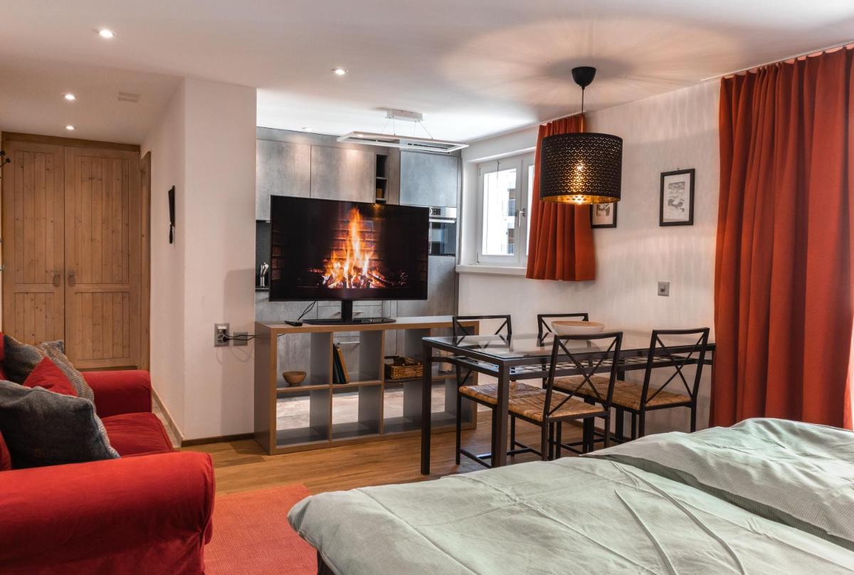 Suitetrails - Village Apartment with Matterhorn View